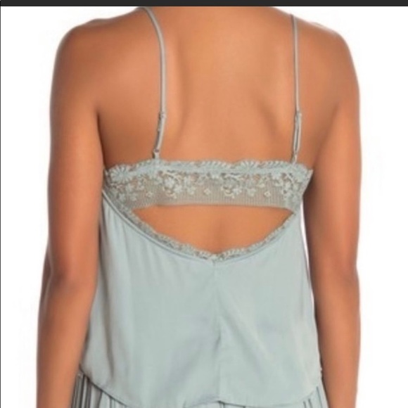 Free People Beyond Me Cami Tank Sea Sage size xs, new with tags - Picture 4 of 9